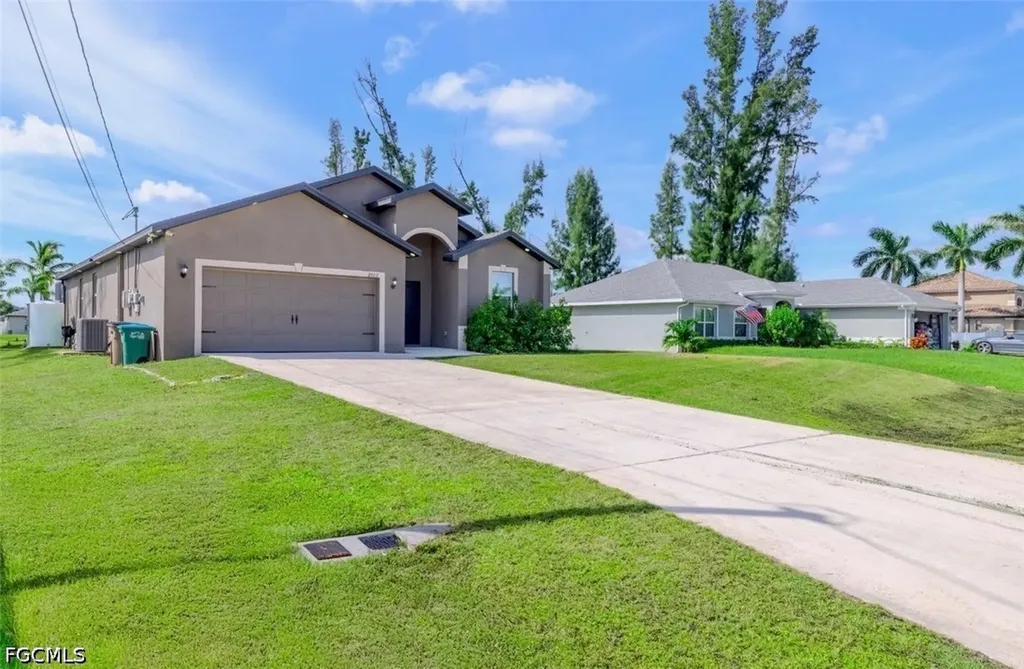 2902 NW 10th Terrace Cape Coral FL 33993