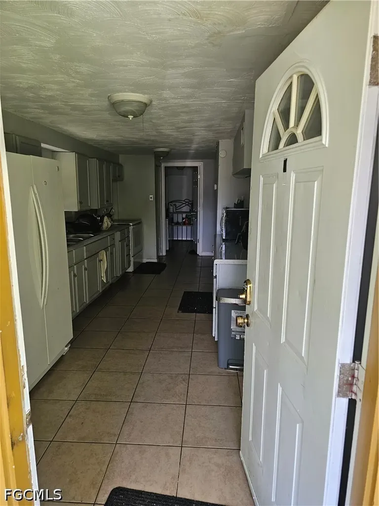 549 San Bernardino Street North Fort Myers FL 33903