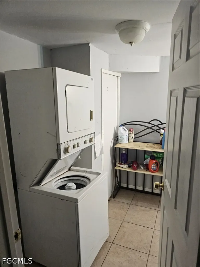 549 San Bernardino Street North Fort Myers FL 33903