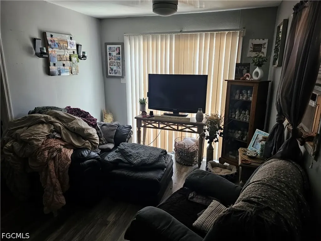 549 San Bernardino Street North Fort Myers FL 33903