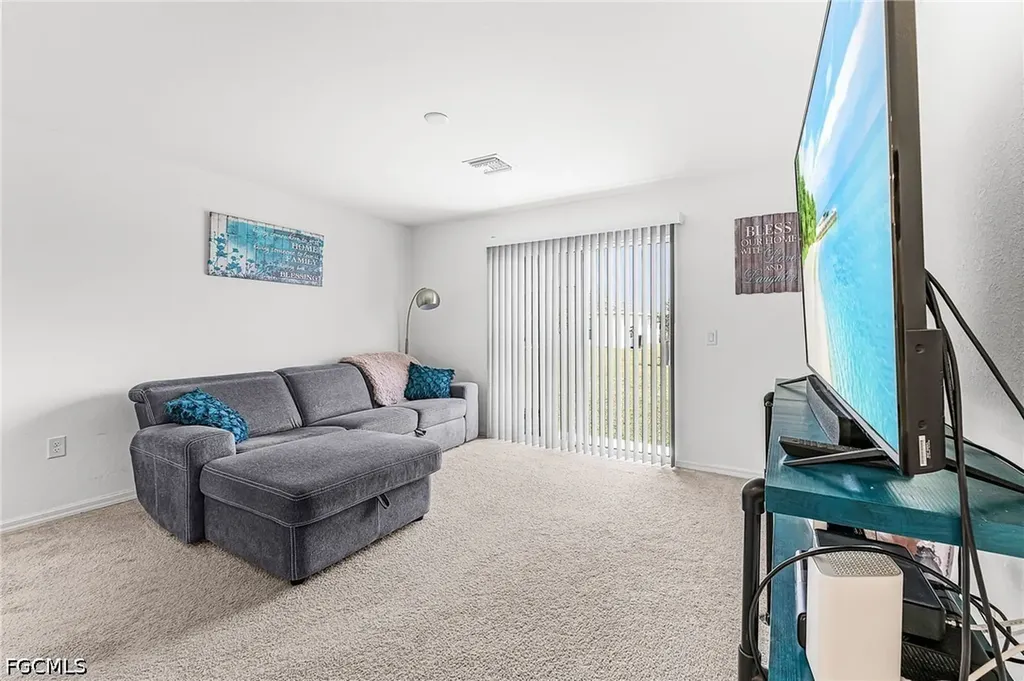 127 NW 10th Terrace Cape Coral FL 33993