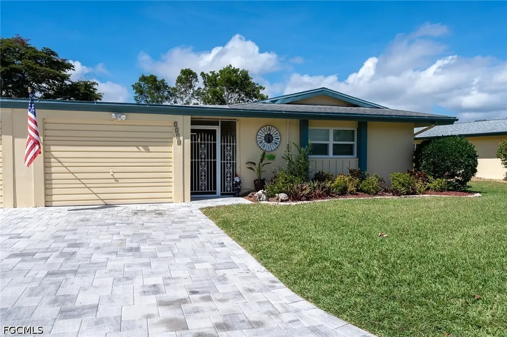 5560 Westwind Lane Fort Myers FL 33919