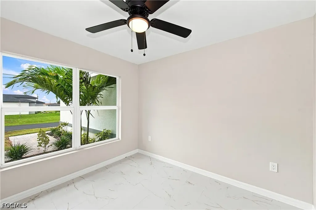 1718 NE 13th Place Cape Coral FL 33909