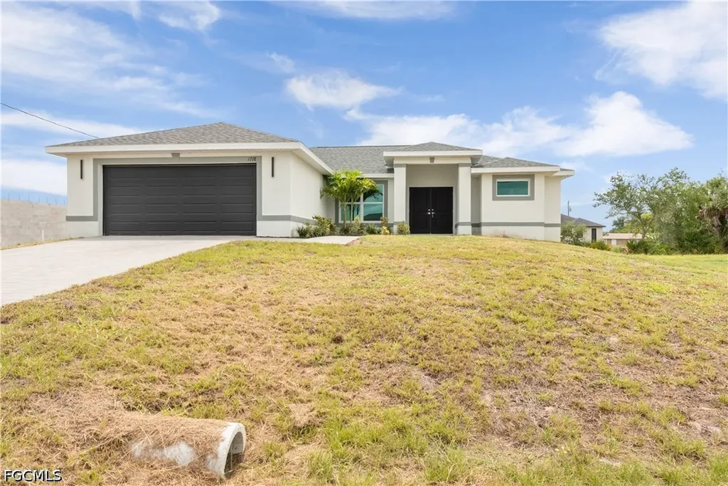 1718 NE 13th Place Cape Coral FL 33909