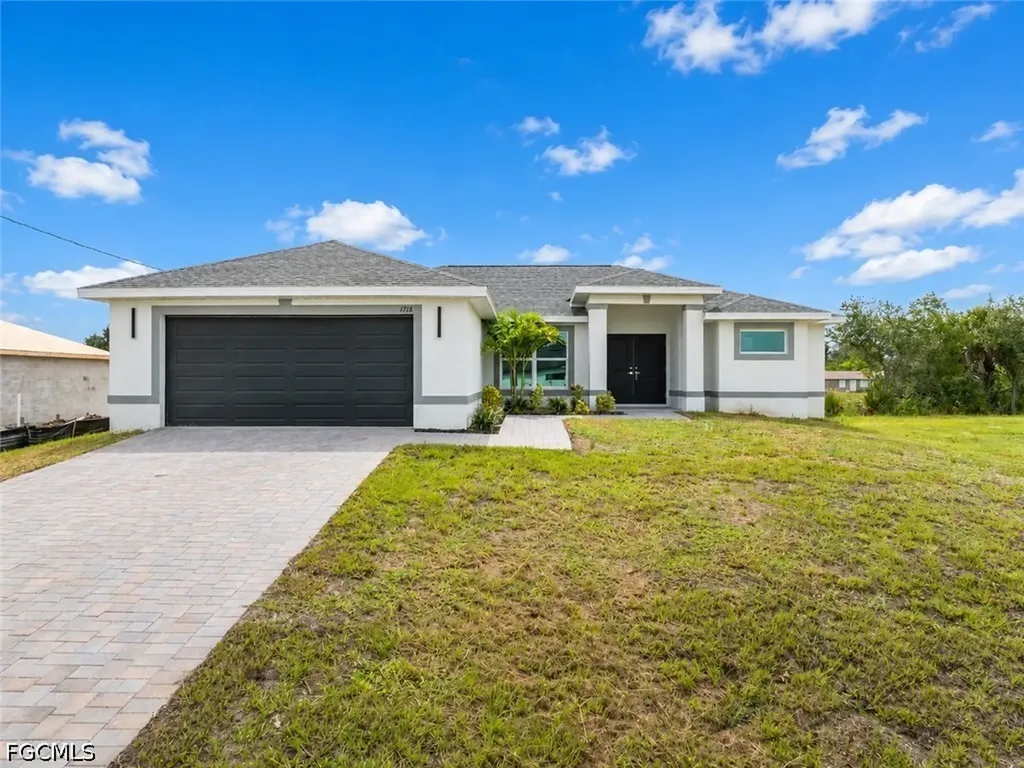 1718 NE 13th Place Cape Coral FL 33909