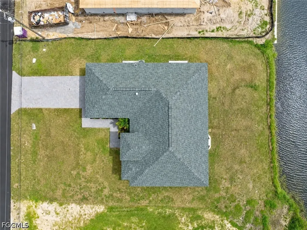 1718 NE 13th Place Cape Coral FL 33909