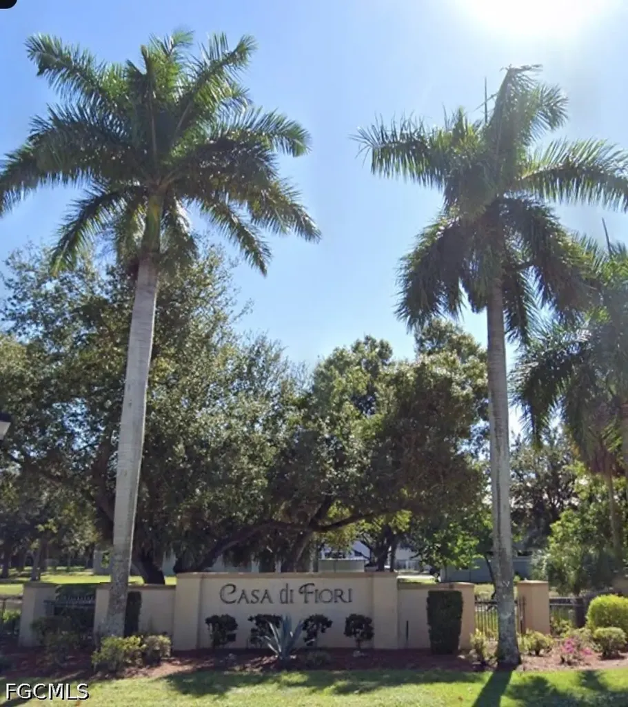 1137 Winding Pines Circle Cape Coral FL 33909