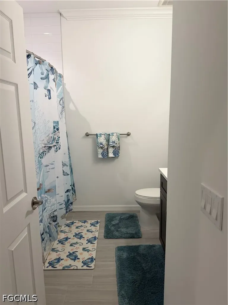 1137 Winding Pines Circle Cape Coral FL 33909