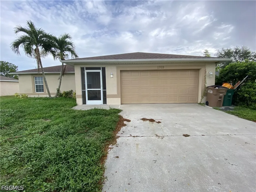 1703 NE 17th Street Cape Coral FL 33909