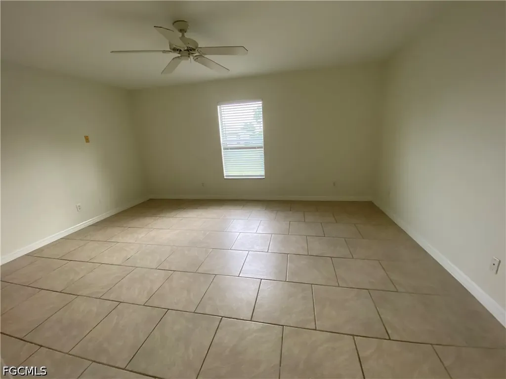 1703 NE 17th Street Cape Coral FL 33909