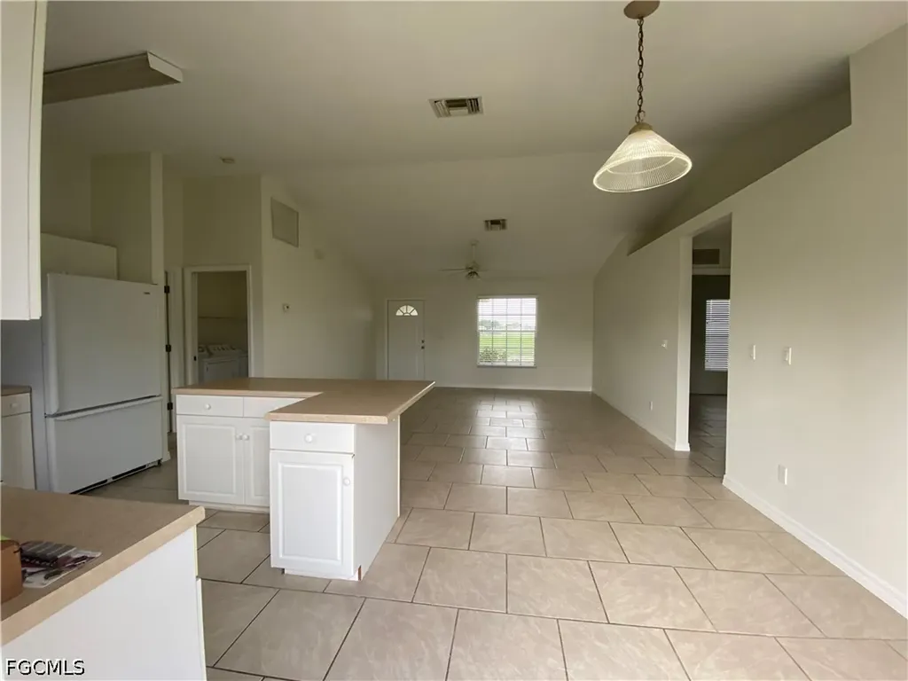 1703 NE 17th Street Cape Coral FL 33909