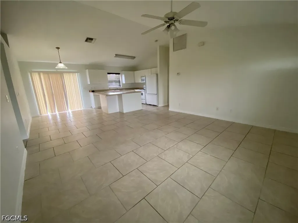 1703 NE 17th Street Cape Coral FL 33909