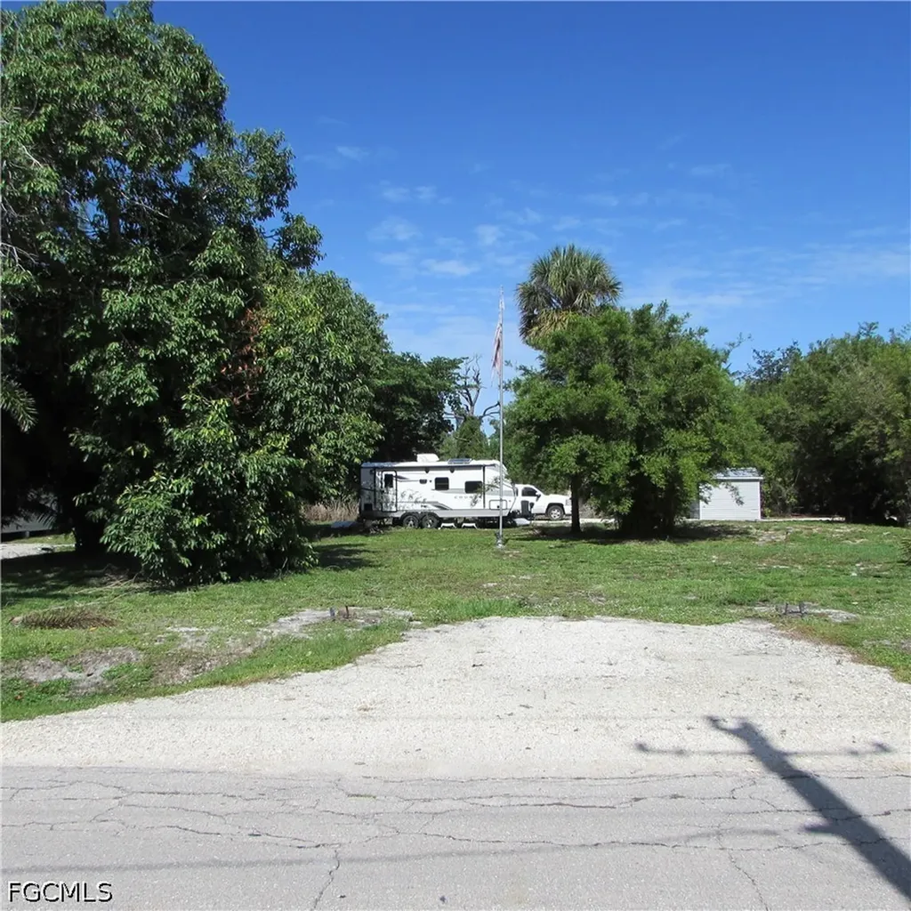 Bokeelia FL, 16121 Tortuga Street