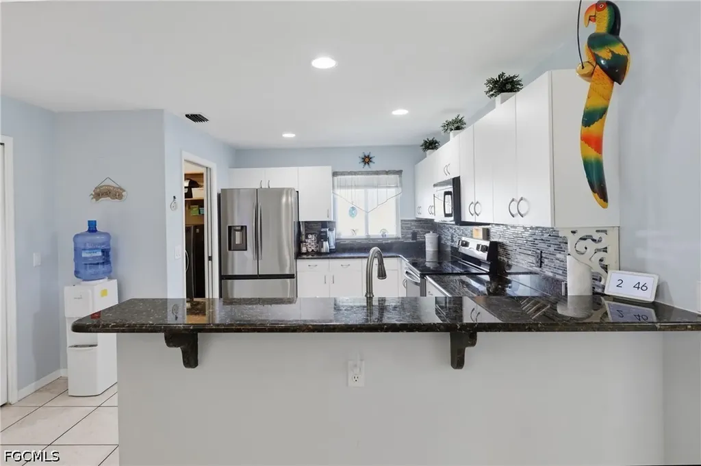 522 SE 4th Street Cape Coral FL 33990