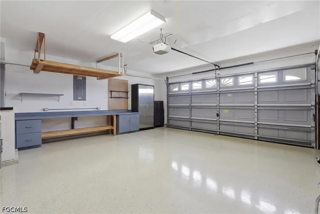 522 SE 4th Street Cape Coral FL 33990
