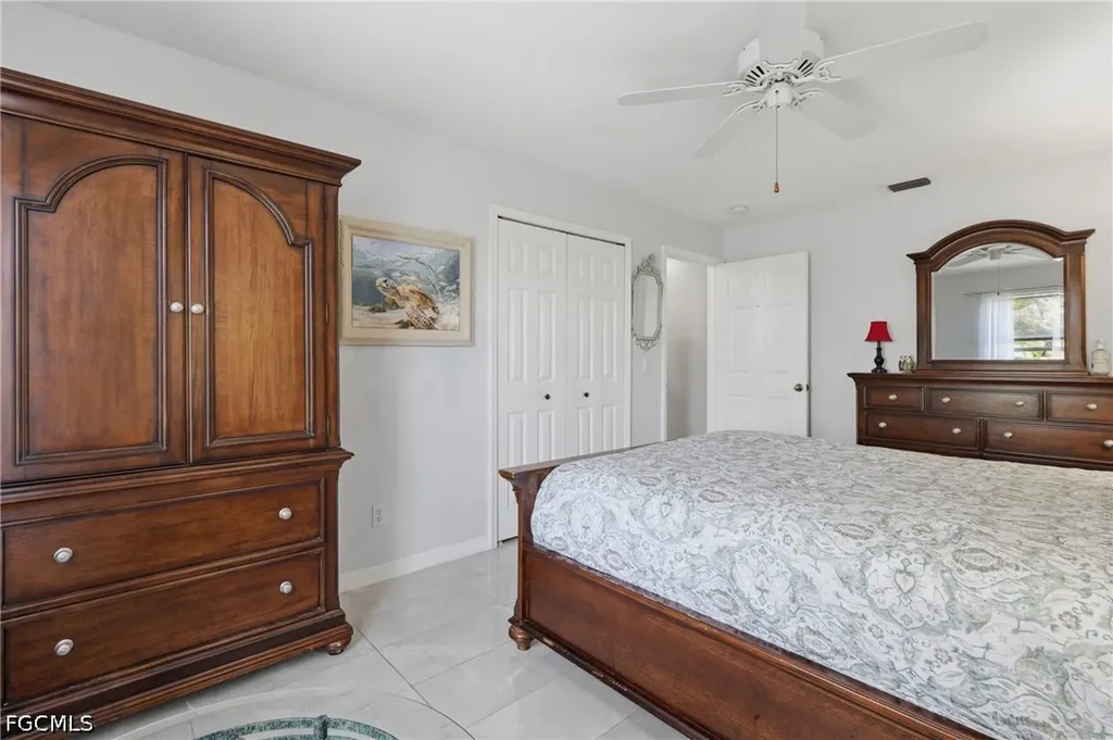 522 SE 4th Street Cape Coral FL 33990