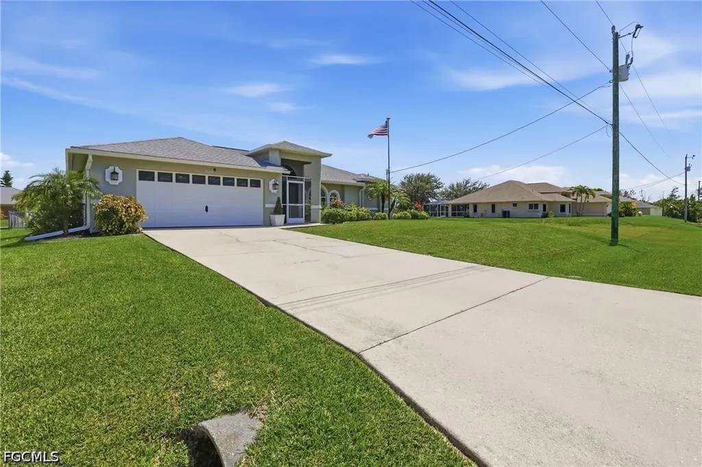 522 SE 4th Street Cape Coral FL 33990