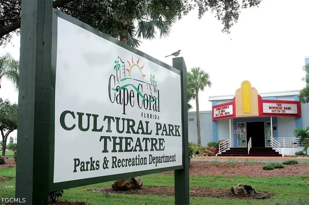 522 SE 4th Street Cape Coral FL 33990