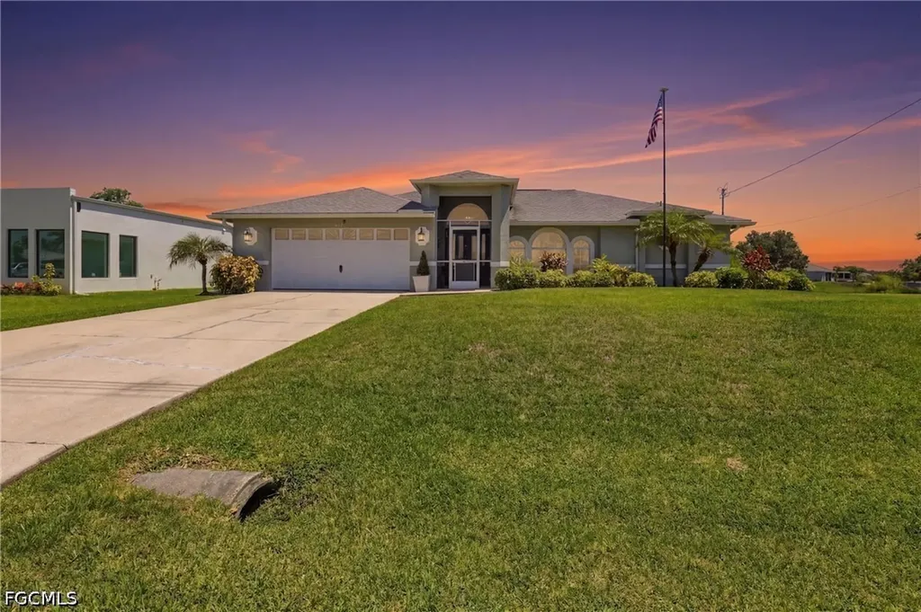 522 SE 4th Street Cape Coral FL 33990