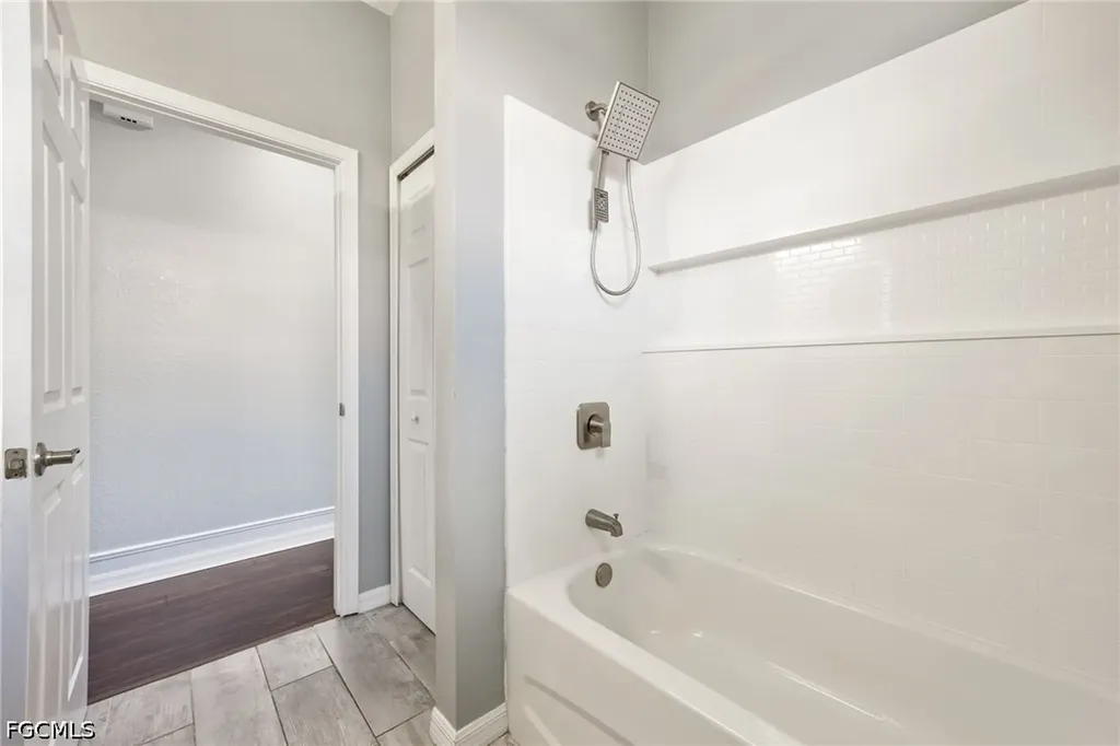 3940 Ruxton Road Naples FL 34116