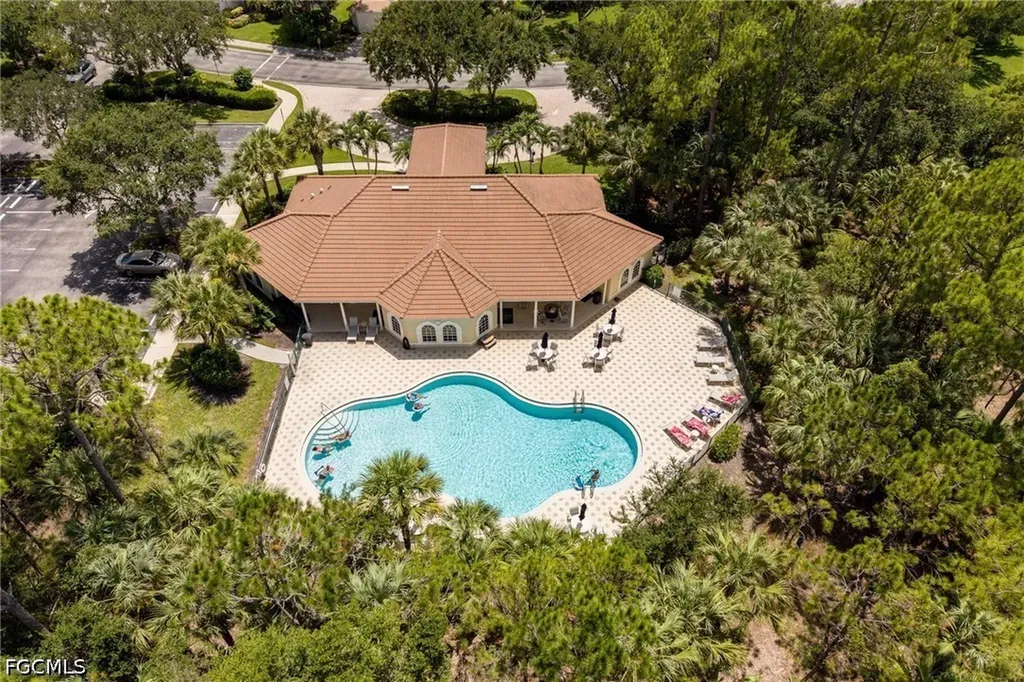 3940 Ruxton Road Naples FL 34116