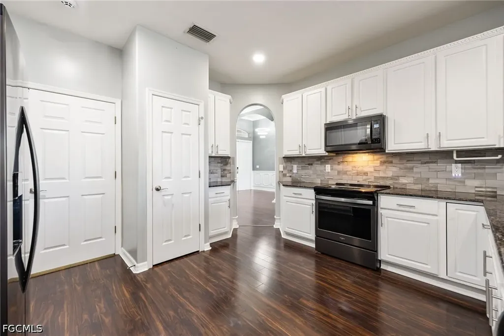 3940 Ruxton Road Naples FL 34116
