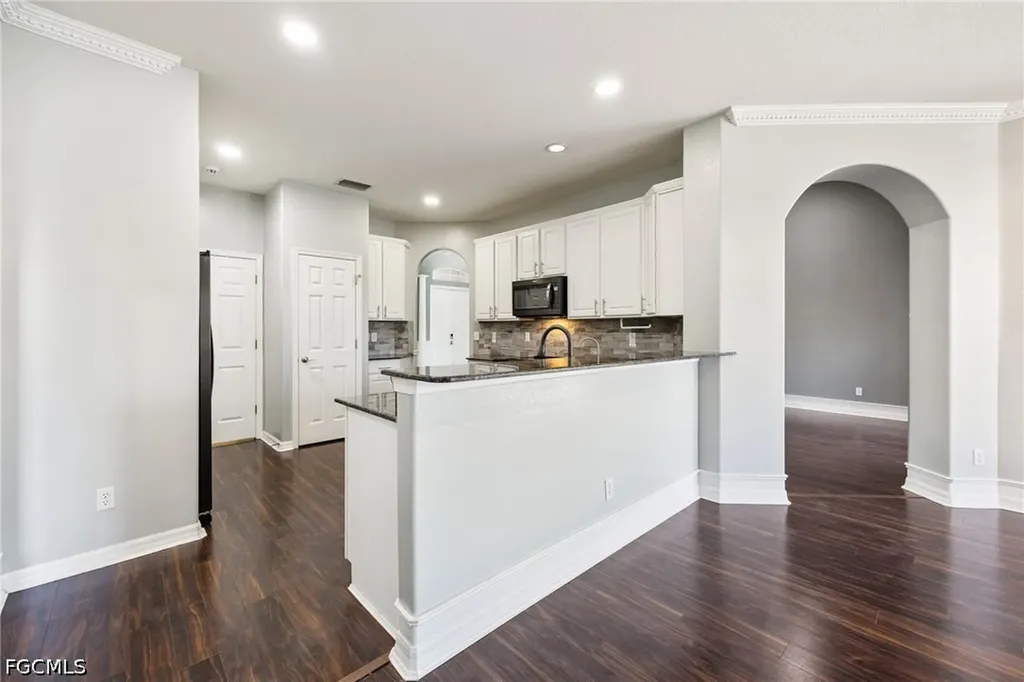 3940 Ruxton Road Naples FL 34116