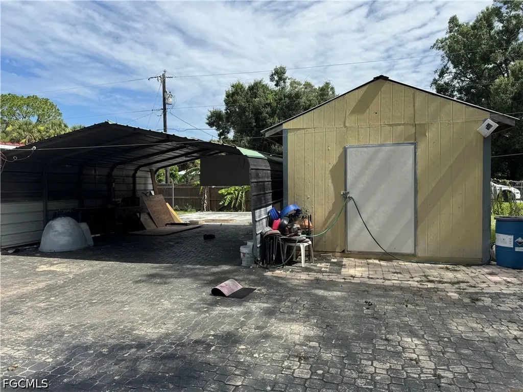 3502 NW 7th Street Okeechobee FL 34972