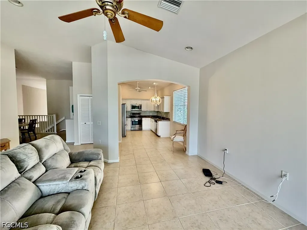 3020 Meandering Way Fort Myers FL 33905
