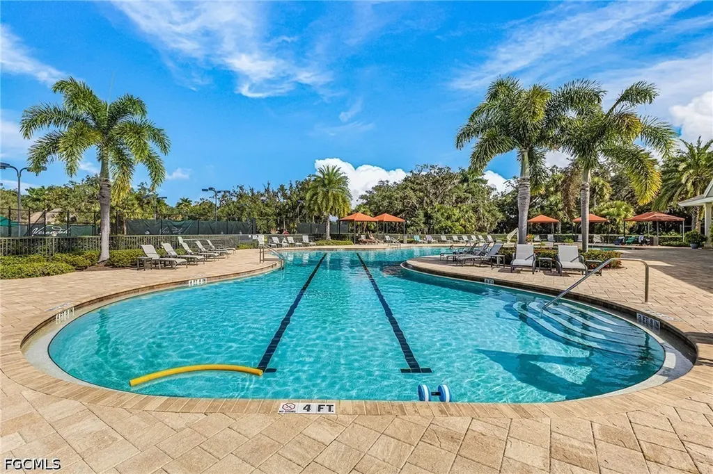 3020 Meandering Way Fort Myers FL 33905