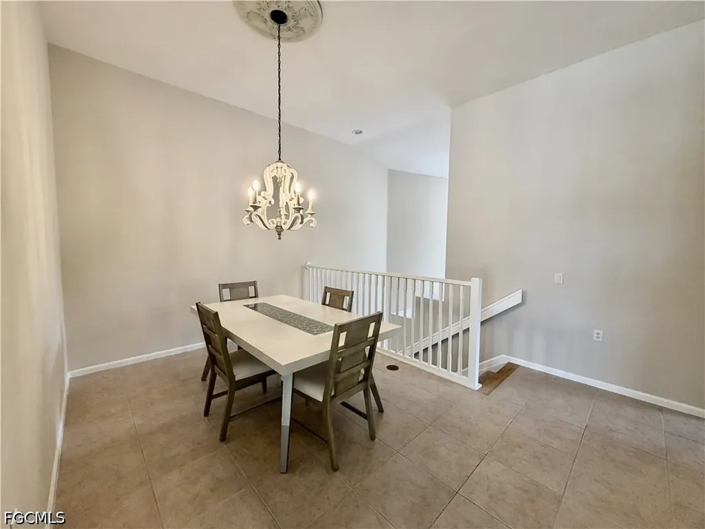 3020 Meandering Way Fort Myers FL 33905