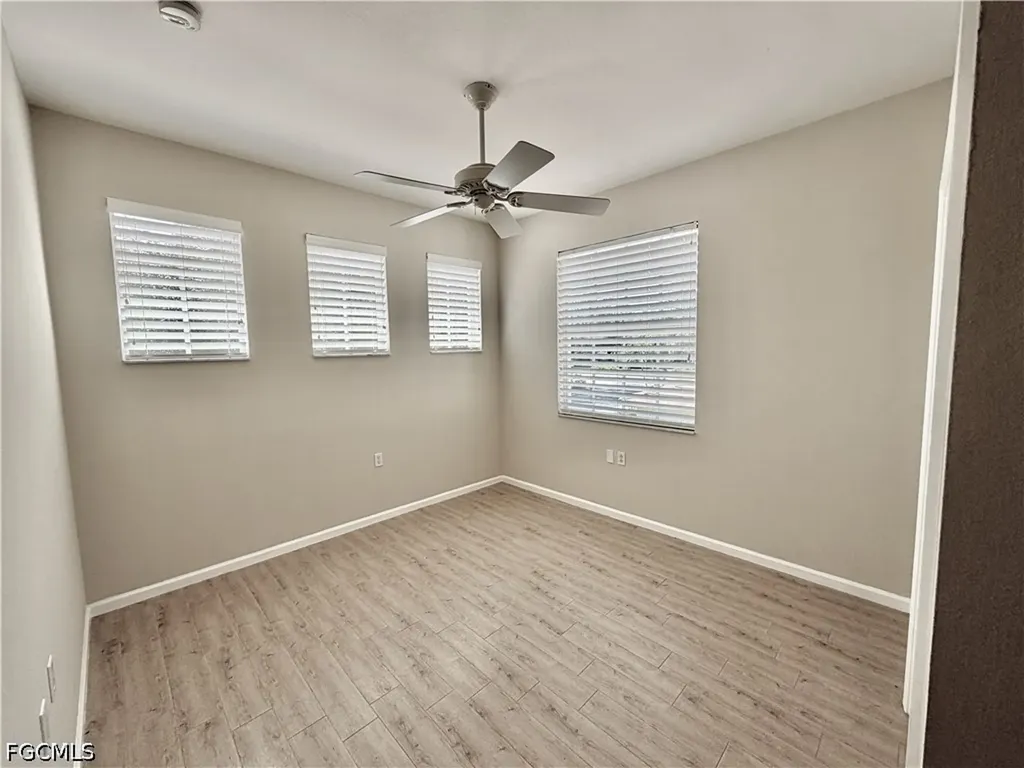 3020 Meandering Way Fort Myers FL 33905
