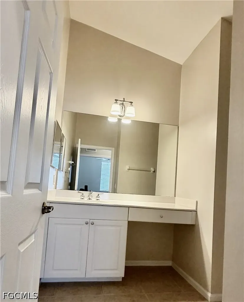 3020 Meandering Way Fort Myers FL 33905