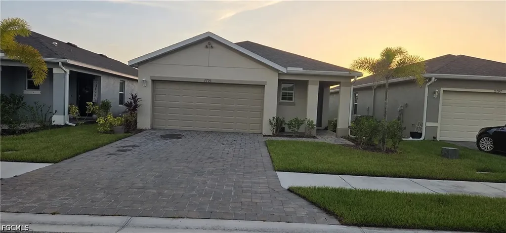 2793 Star Coral Drive North Fort Myers FL 33903