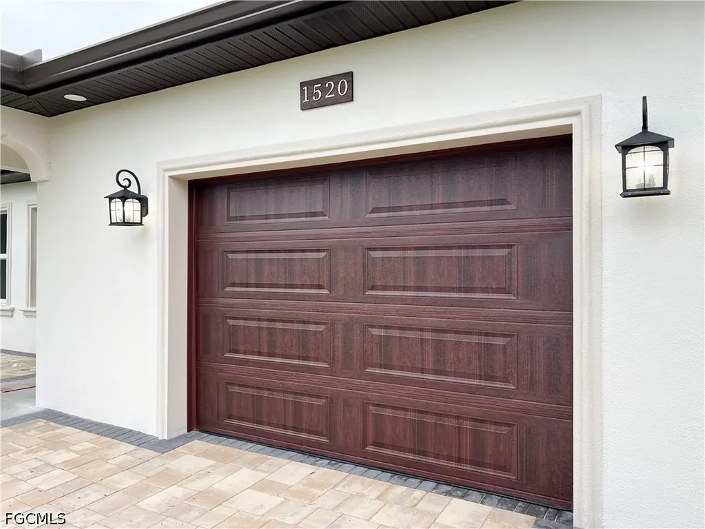 1520/1522 Gretchen Avenue S Lehigh Acres FL 33973
