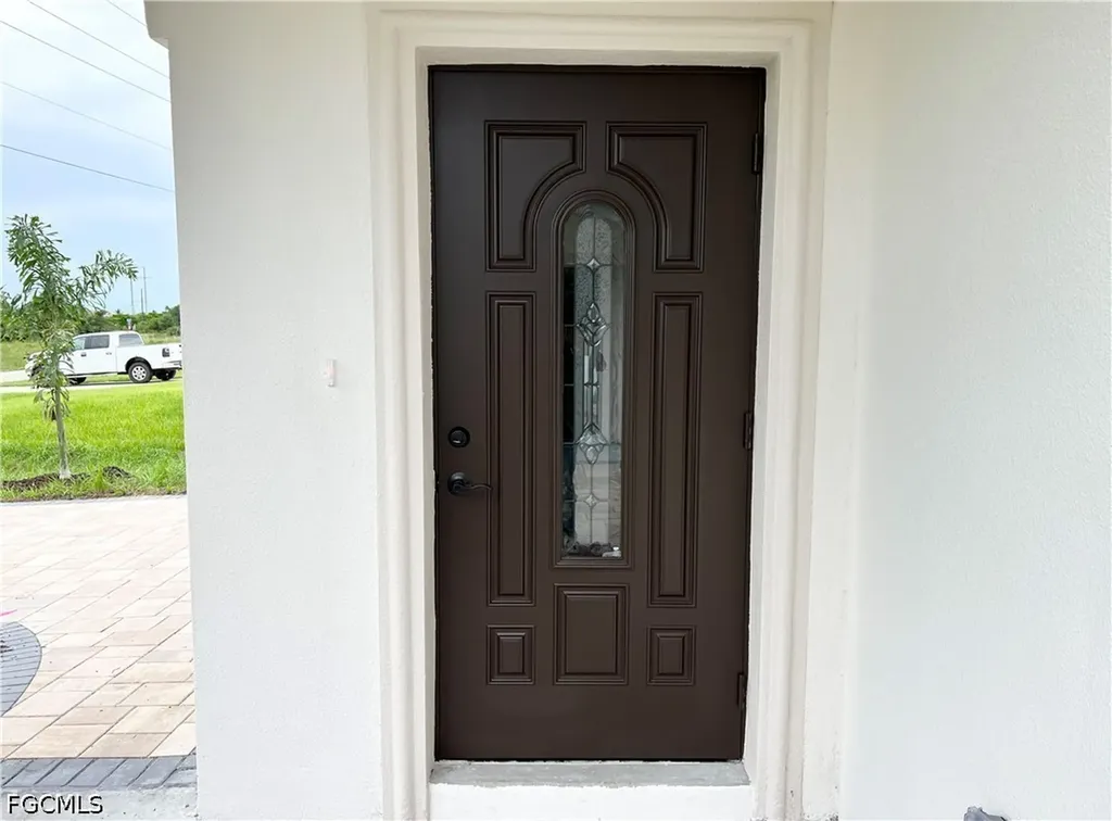 1520/1522 Gretchen Avenue S Lehigh Acres FL 33973