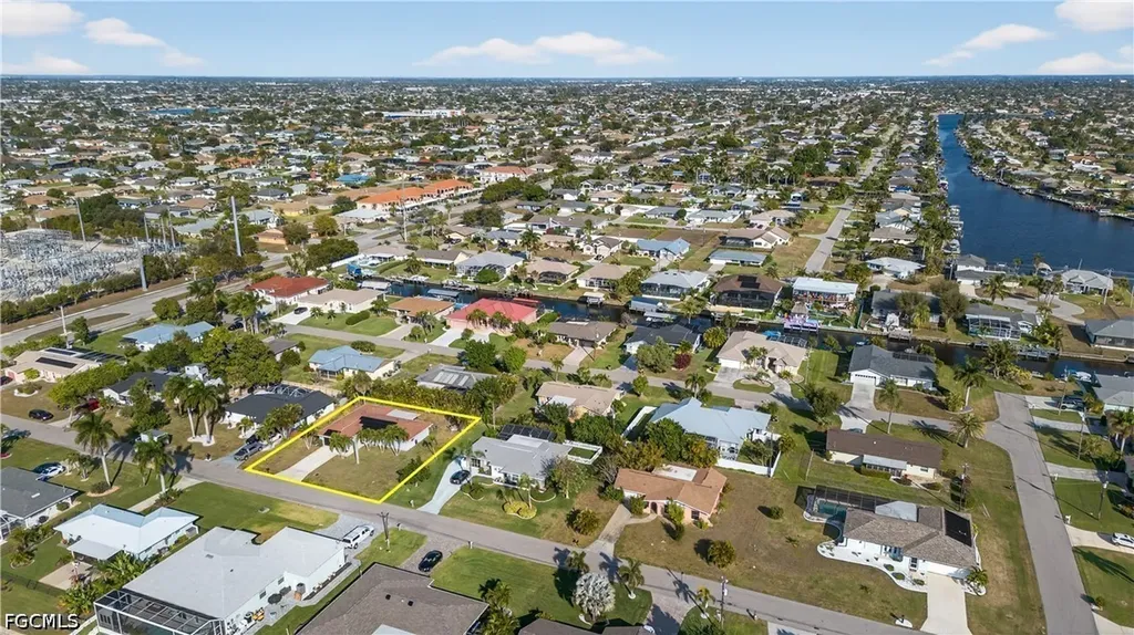113 SE 41st Street Cape Coral FL 33904