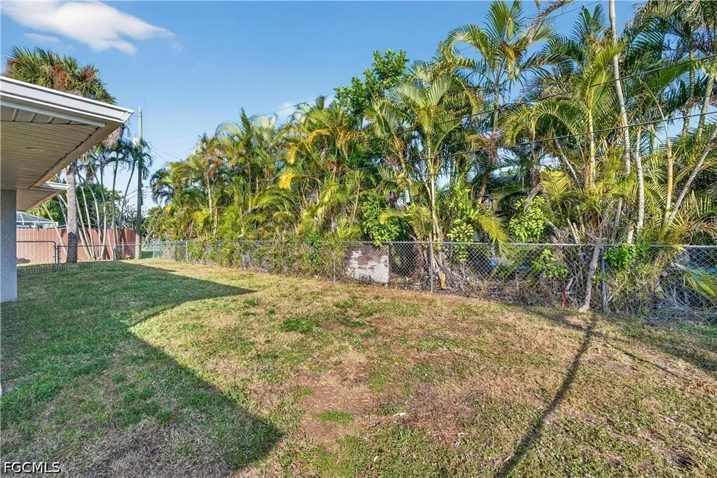 113 SE 41st Street Cape Coral FL 33904