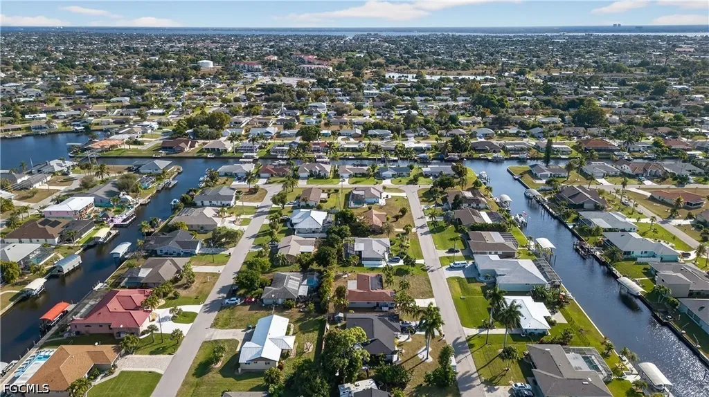 113 SE 41st Street Cape Coral FL 33904