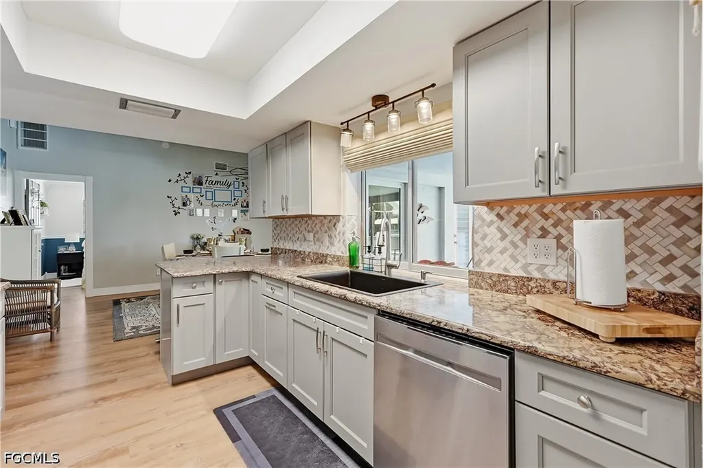 7219 Reymoor Drive North Fort Myers FL 33917