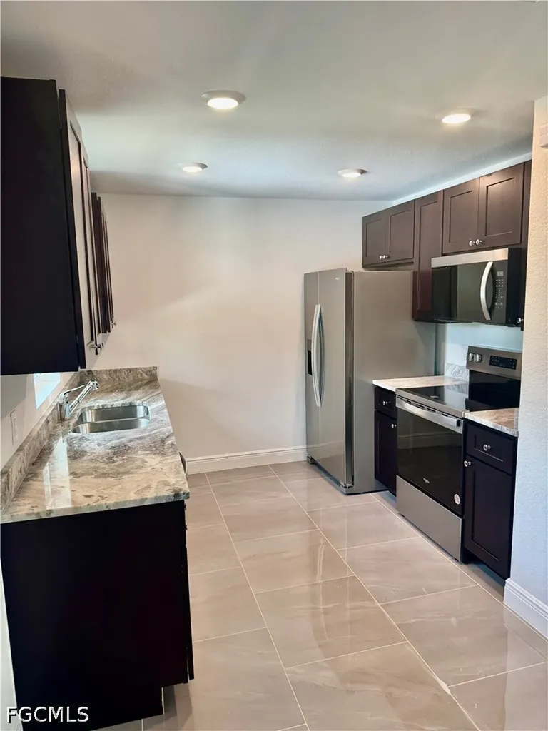 3655 Marion Street Fort Myers FL 33916
