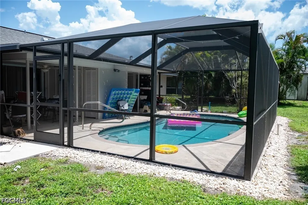 4530 SW 7th Place Cape Coral FL 33914