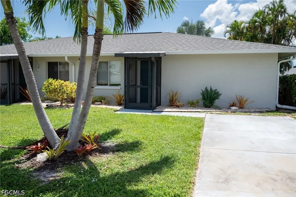 4530 SW 7th Place Cape Coral FL 33914