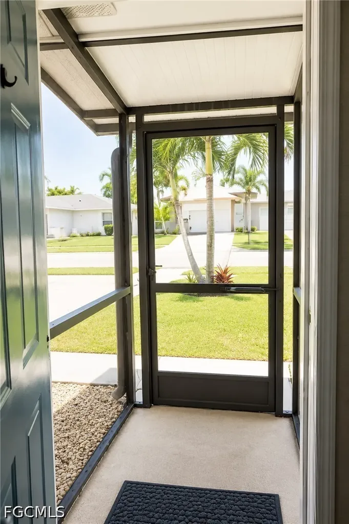 4530 SW 7th Place Cape Coral FL 33914