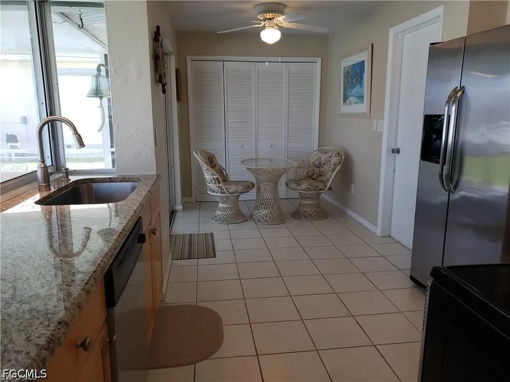 1305 SE 21st Street Cape Coral FL 33990