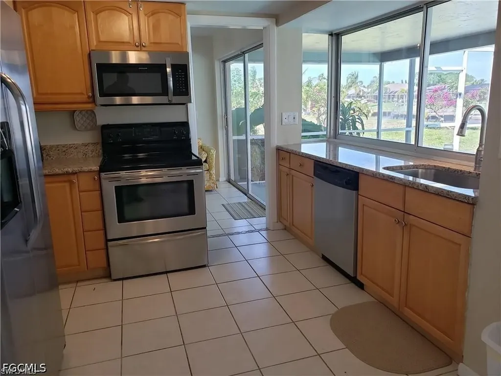 1305 SE 21st Street Cape Coral FL 33990