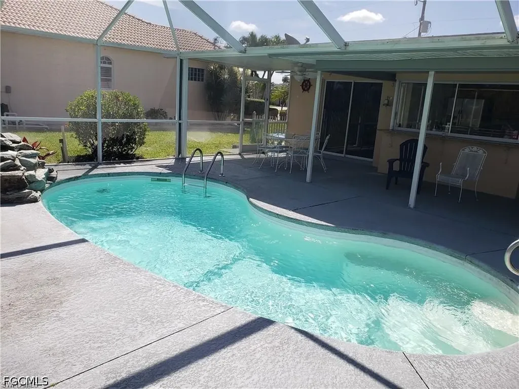 1305 SE 21st Street Cape Coral FL 33990