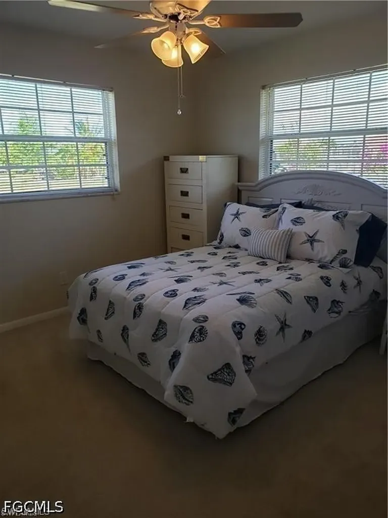 1305 SE 21st Street Cape Coral FL 33990