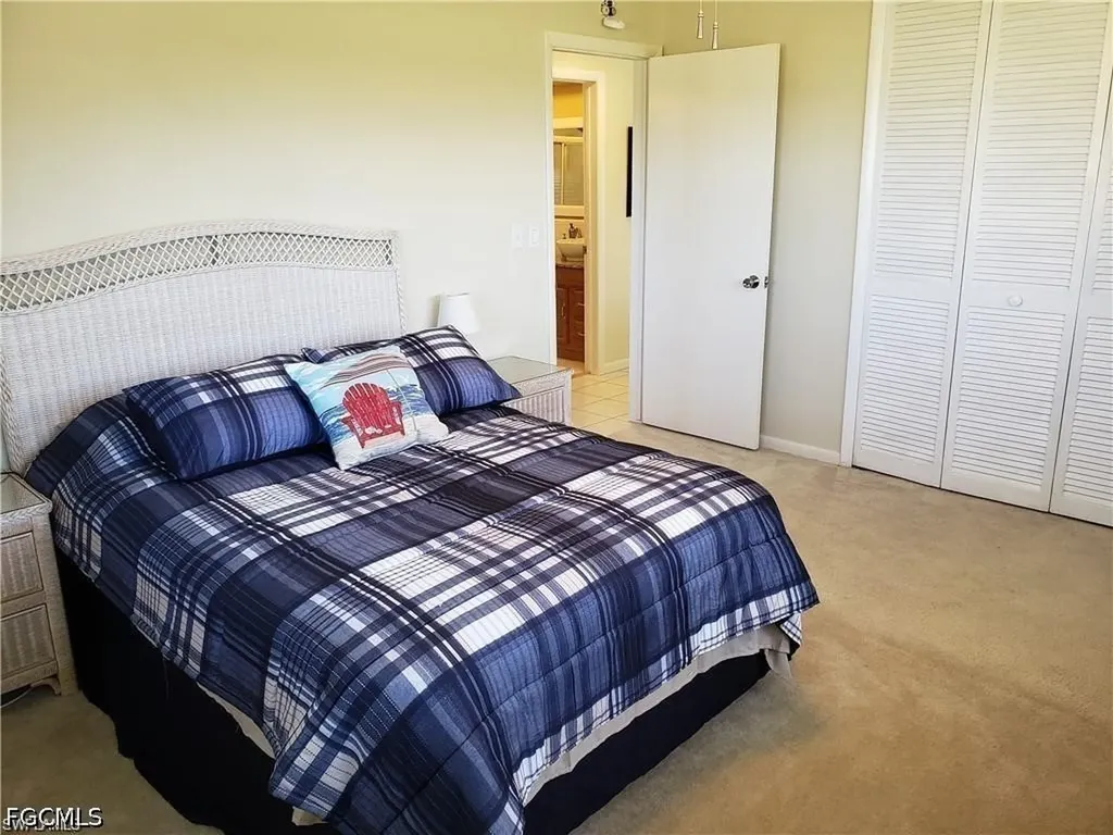 1305 SE 21st Street Cape Coral FL 33990
