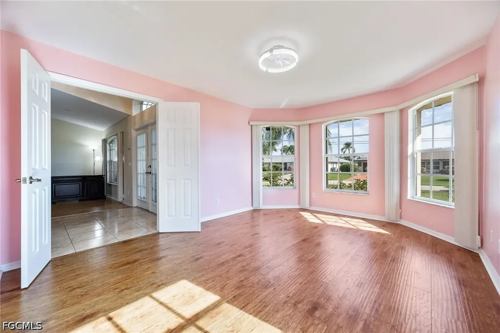 1132 SE 32nd Terrace Cape Coral FL 33904